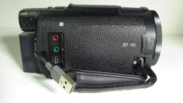 filmadora sony fdr-ax33 usada design compacto e recursos avançados para o videomaker moderno. live - Imagem 2