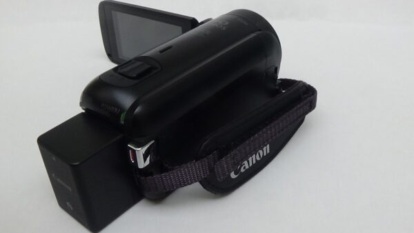 filmadora canon hf-r800 Full HD com o melhor desempenho em baixa luminosidade na sua faixa de preço. - Imagem 2