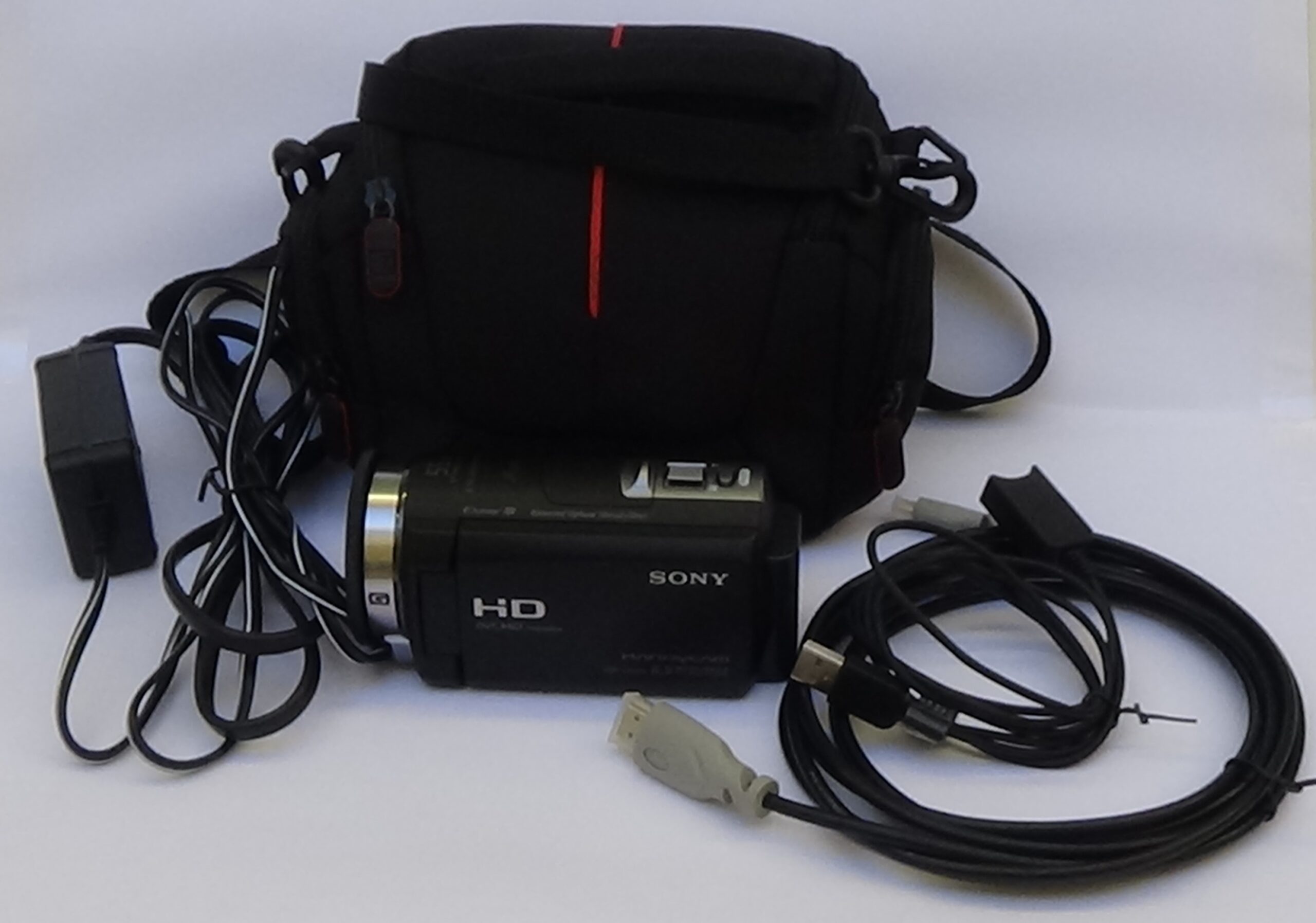 Filmadora sony hdr-cx430 e Câmera com estabilizador de imagem na lente para corrigir tremores - Imagem 2