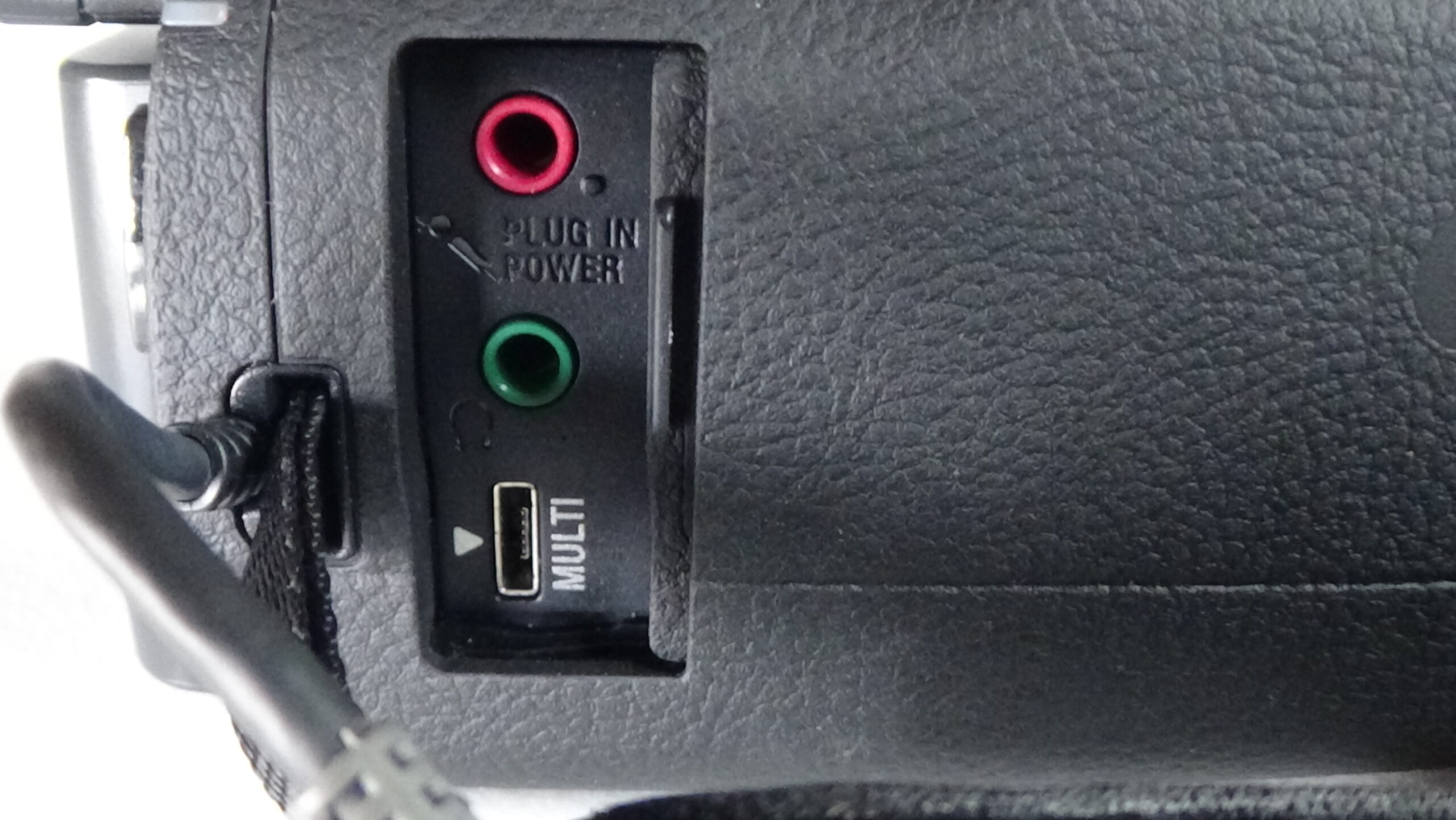 filmadora sony hdr-pj790 excelência em imagem e durabilidade. encontre a sua pelo melhor preço. - Imagem 11