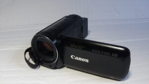 Filmadora canon hf-r800 semi profissional usada Oferta imperdível para quem busca equipamento top