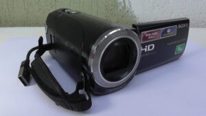 Filmadora panasonic hdc-tm700 qualidade reconhecida no mercado, pronta para novos desafios.