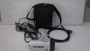 Filmadora sony hdr-cx260  para produção de conteúdo para redes sociais, ácil de usar hdmi limpa