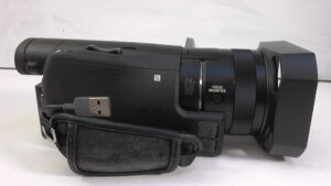 filmadora canon hf-r800 Full HD com o melhor desempenho em baixa luminosidade na sua faixa de preço.