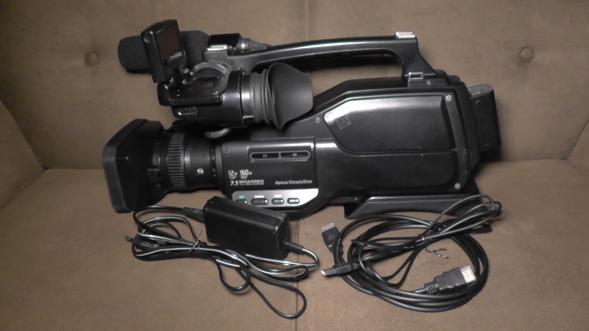 filmadora sony hxr-mc2000 a marca da confiança para suas filmagens. qualidade e garantia - Imagem 3