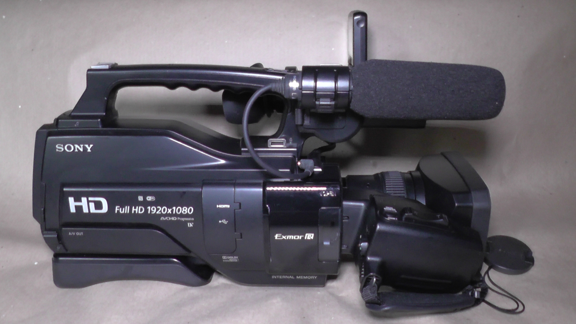 filmadora sony hxr-mc2500 alta definição e zoom potente. recursos inovadores para você. - Imagem 5