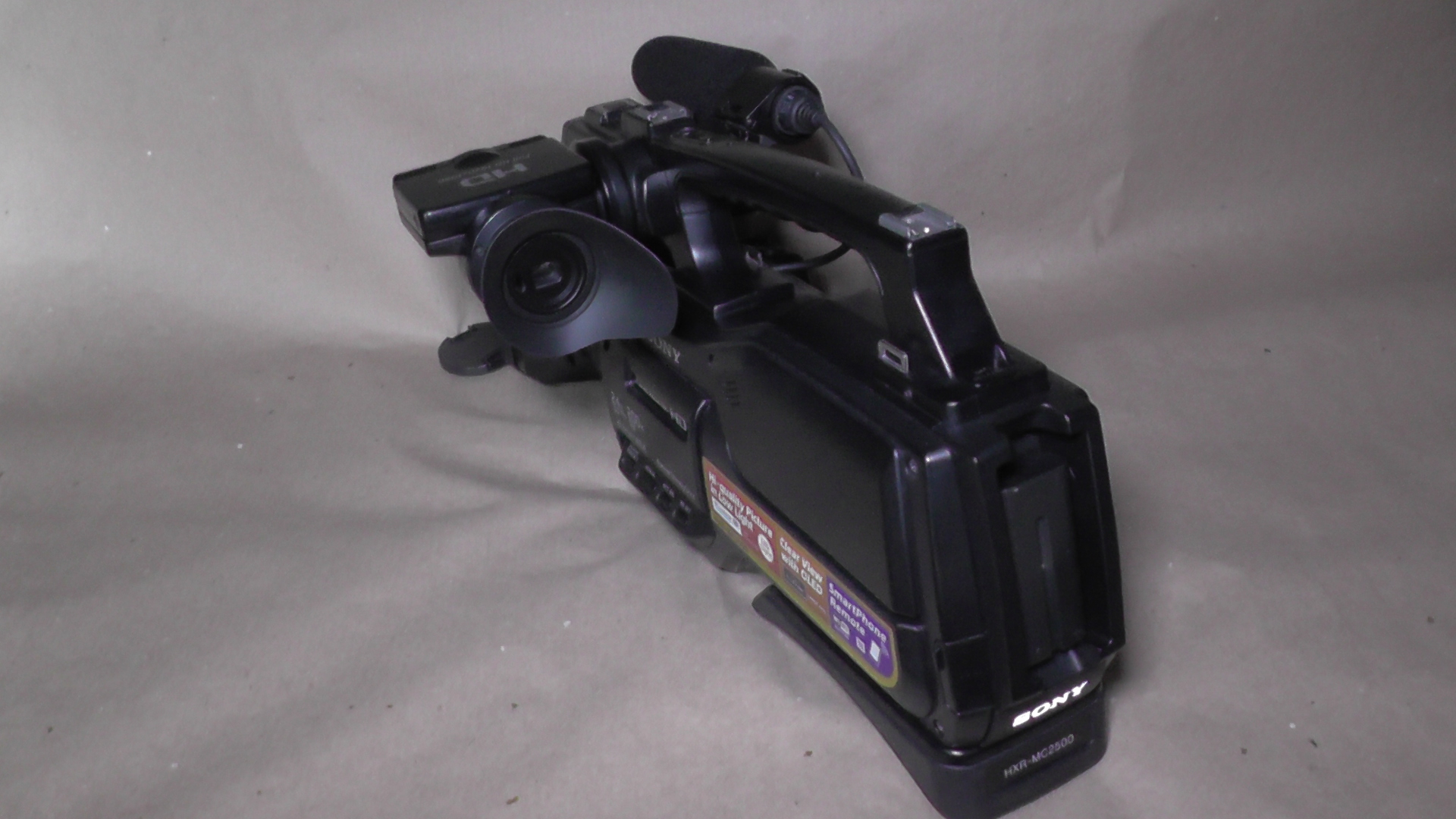 filmadora sony hxr-mc2500 alta definição e zoom potente. recursos inovadores para você. - Imagem 8